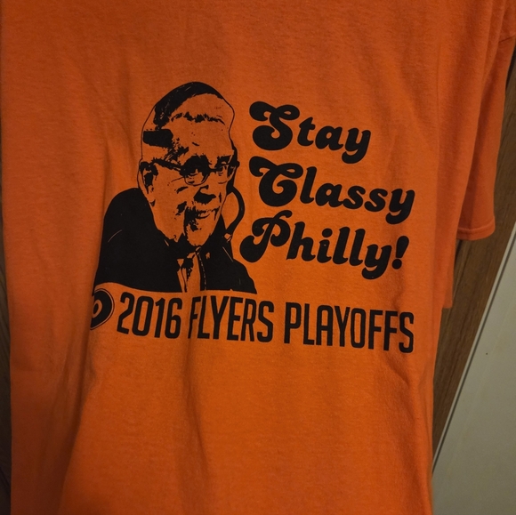 Gildan Philadelphia Flyers 2016 Playoffs Shirt XL Men's NWOT NHL - Picture 2 of 4